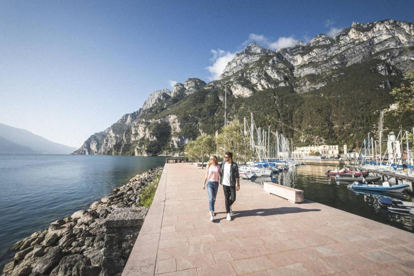 Appartamento Peler13 Con Balcone E Parcheggio Riva del Garda Exterior photo