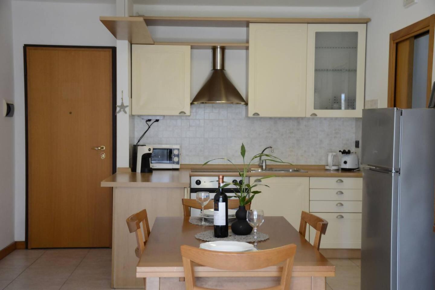 Appartamento Peler13 Con Balcone E Parcheggio Riva del Garda Exterior photo